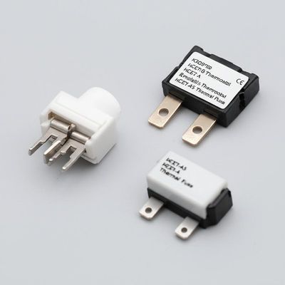 Биметаллический термостат KSD9700 с корпусом бакелита для температурного диапазона 0-250 °C и обычно закрытым контактом для тепловой защиты